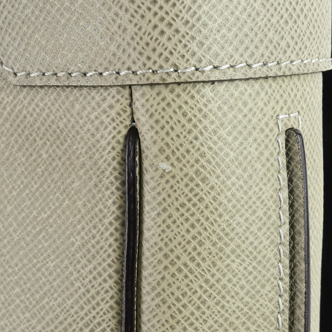 milo taiga leather messenger bag