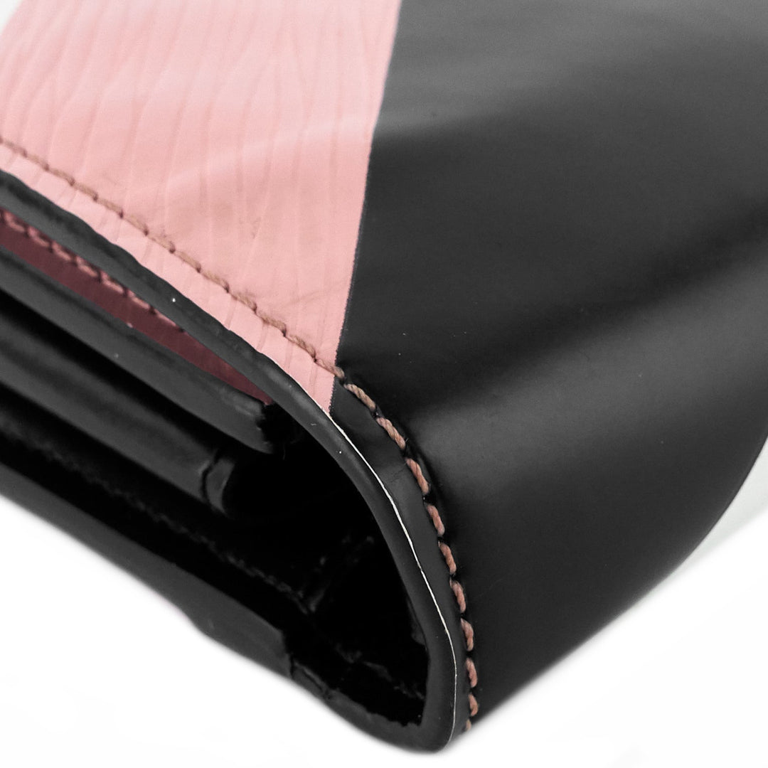 twist leather and reverse monogram wallet on chain bag