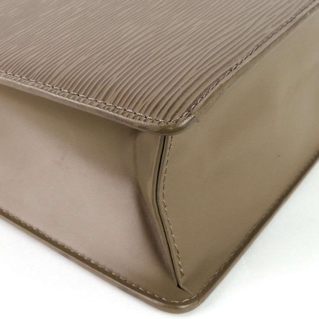 sac plat gm brown epi leather bag