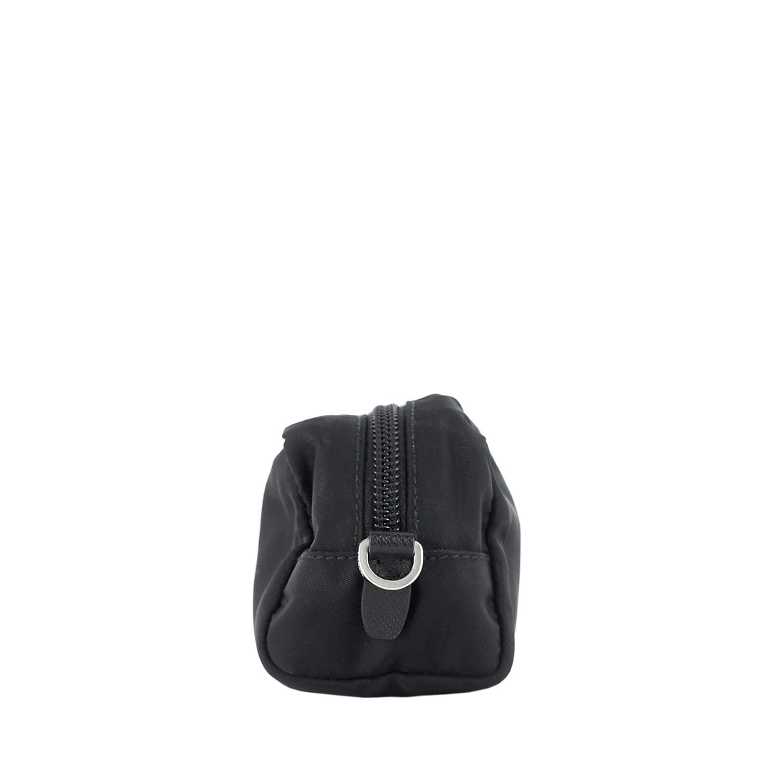 tessuto nylon pouch with wristlet
