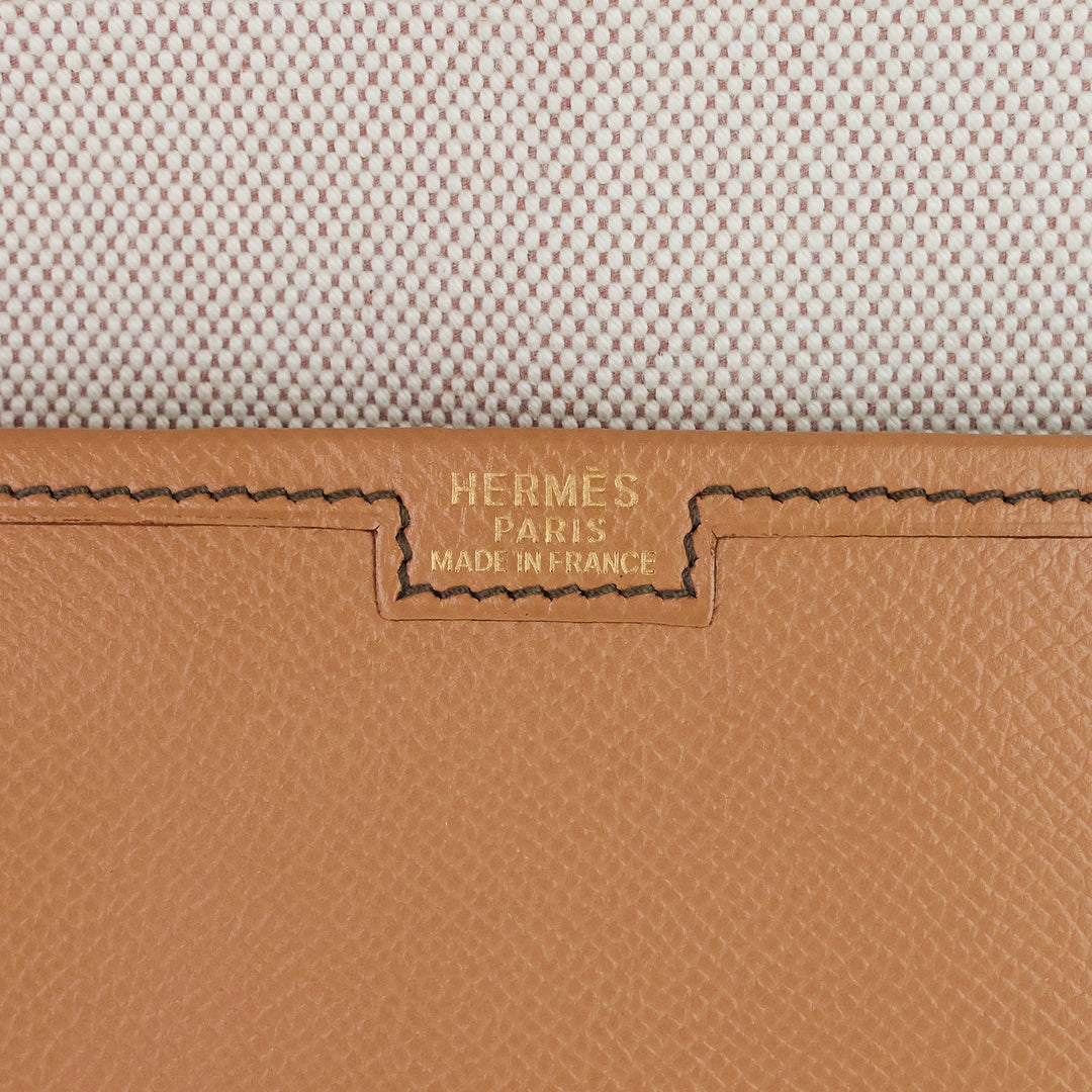 jige gm courchevel leather clutch bag