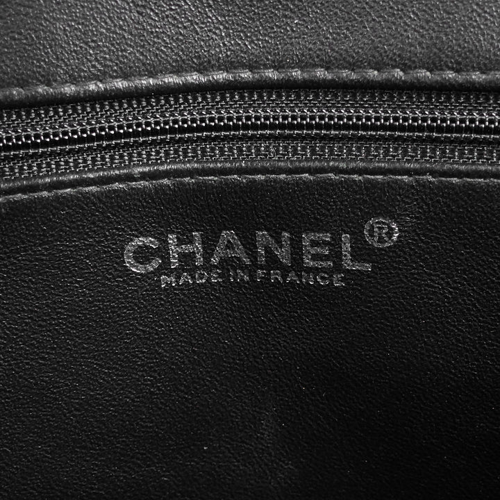 medallion caviar leather tote bag