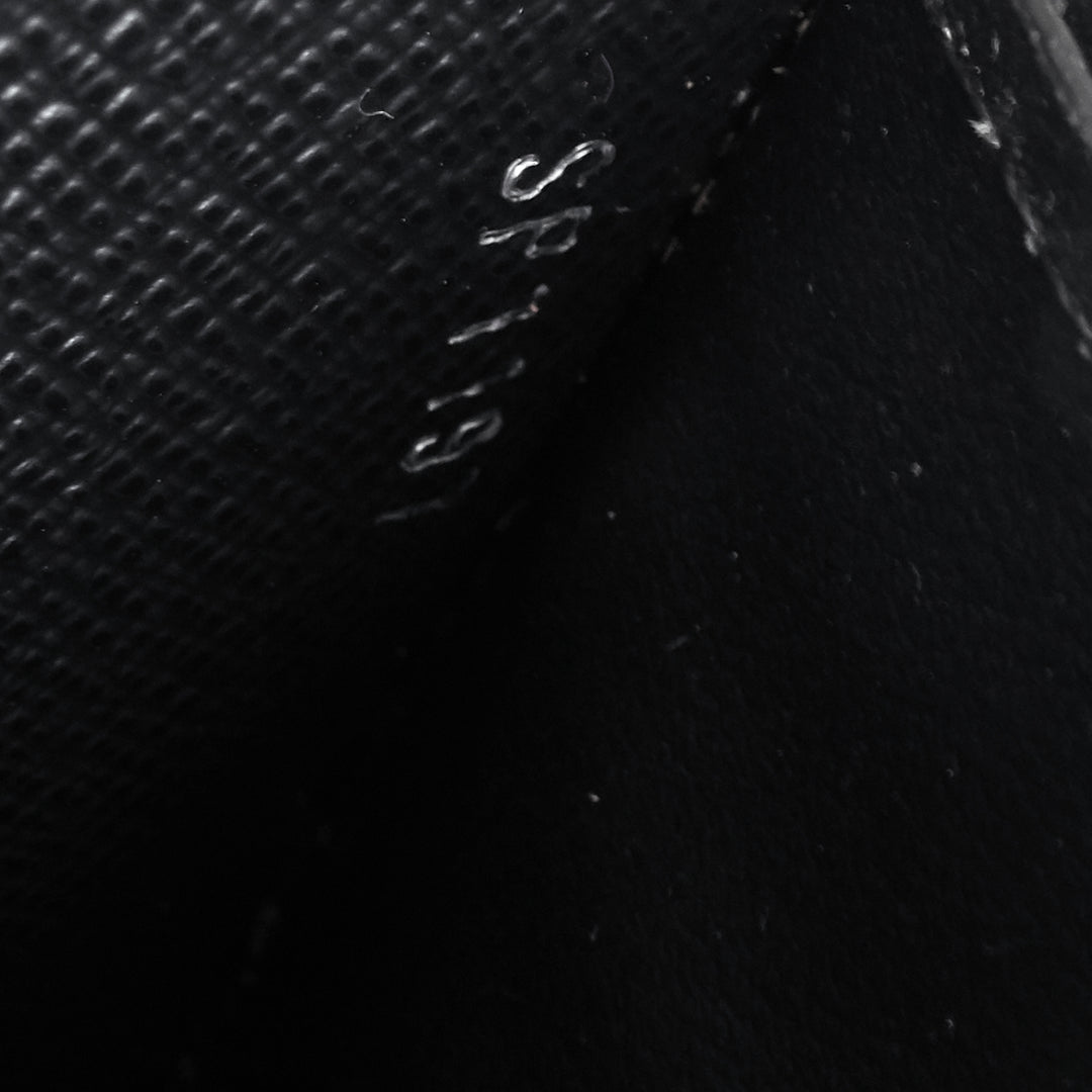 twist leather and reverse monogram wallet on chain bag