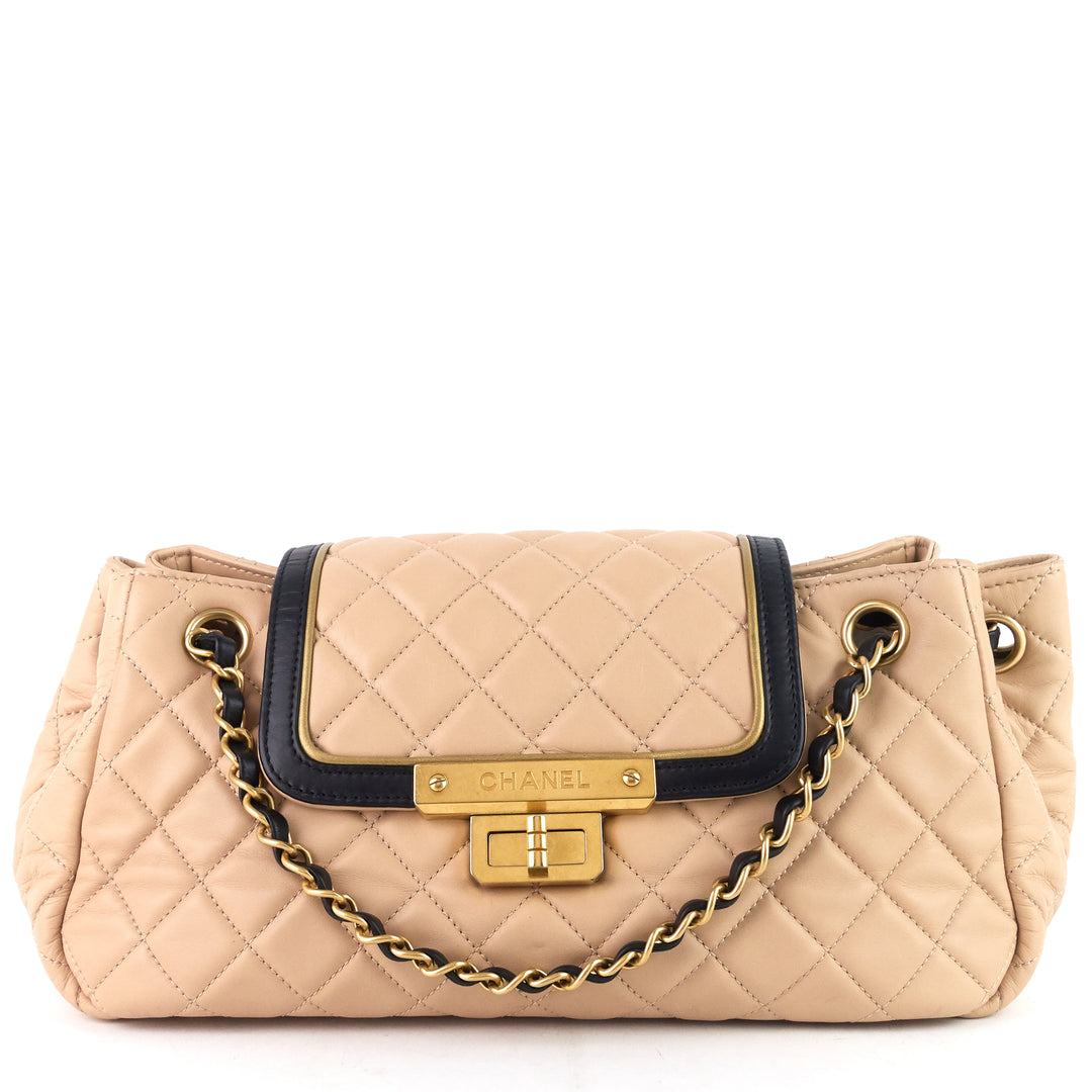 Chanel Pre-owned Accordion Flap Handbag