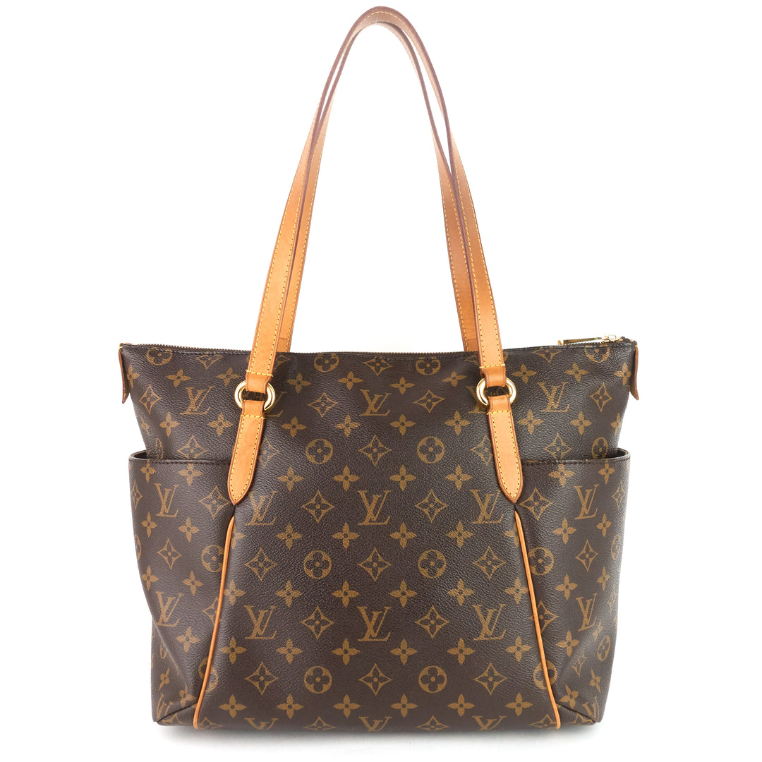totally mm monogram canvas tote bag