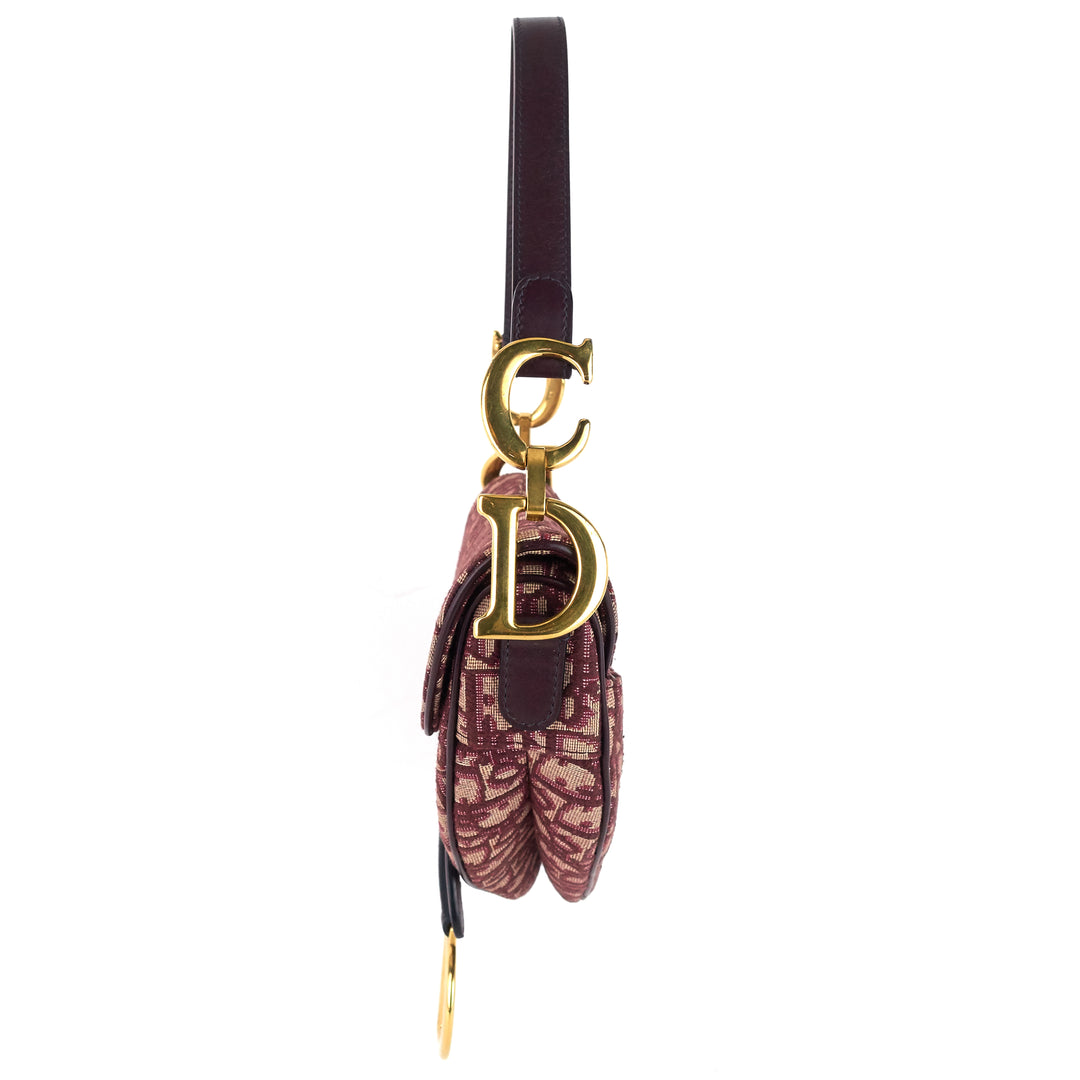 red oblique jacquard saddle bag