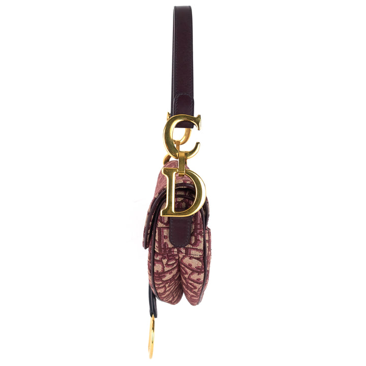 red oblique jacquard saddle bag