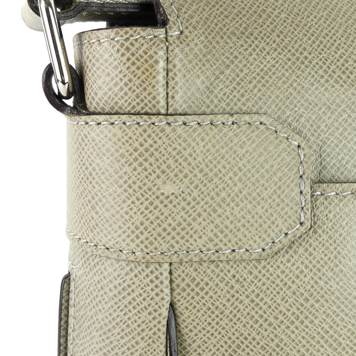 milo taiga leather messenger bag