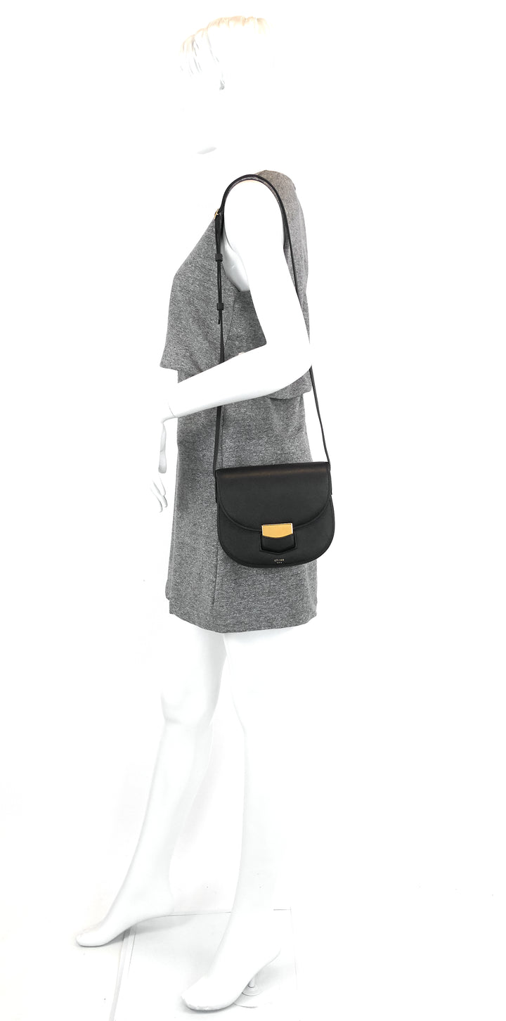 trotteur small calfskin leather bag