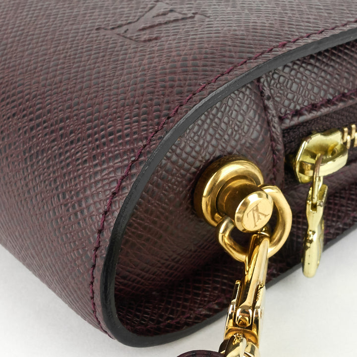 pochette baikal acajou taiga leather bag