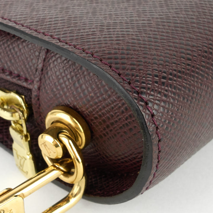 pochette baikal acajou taiga leather bag