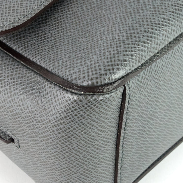 roman mm taiga leather messenger bag