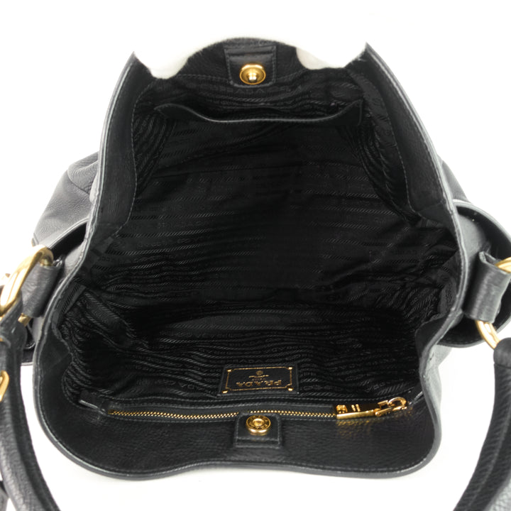 vitello daino leather zip side pocket bag
