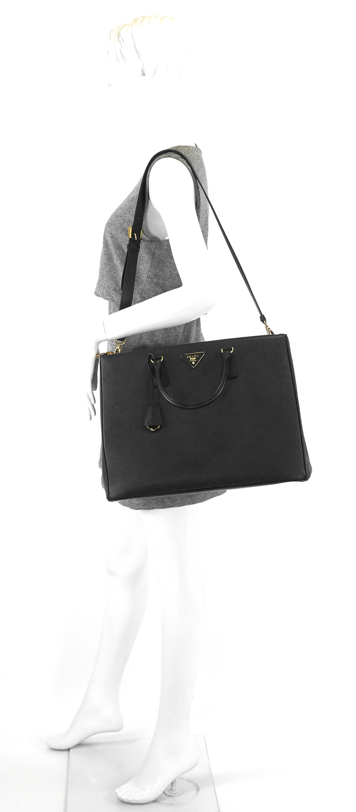 galleria double zip maxi saffiano leather bag