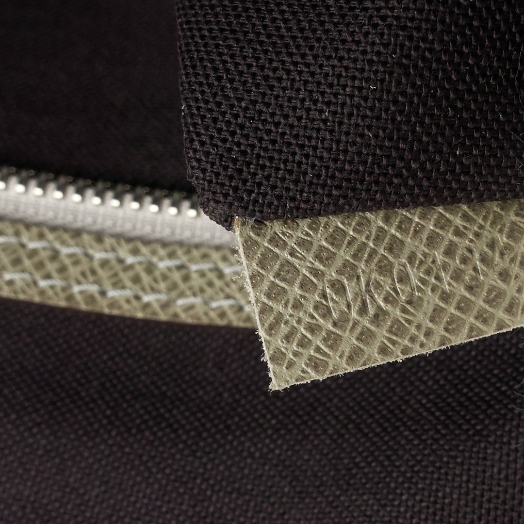 milo taiga leather messenger bag