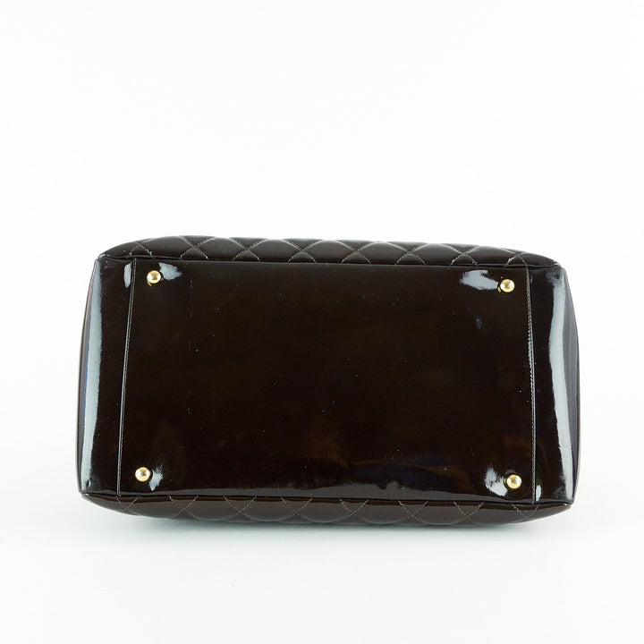 grand timeless tote quilted patent leather bag