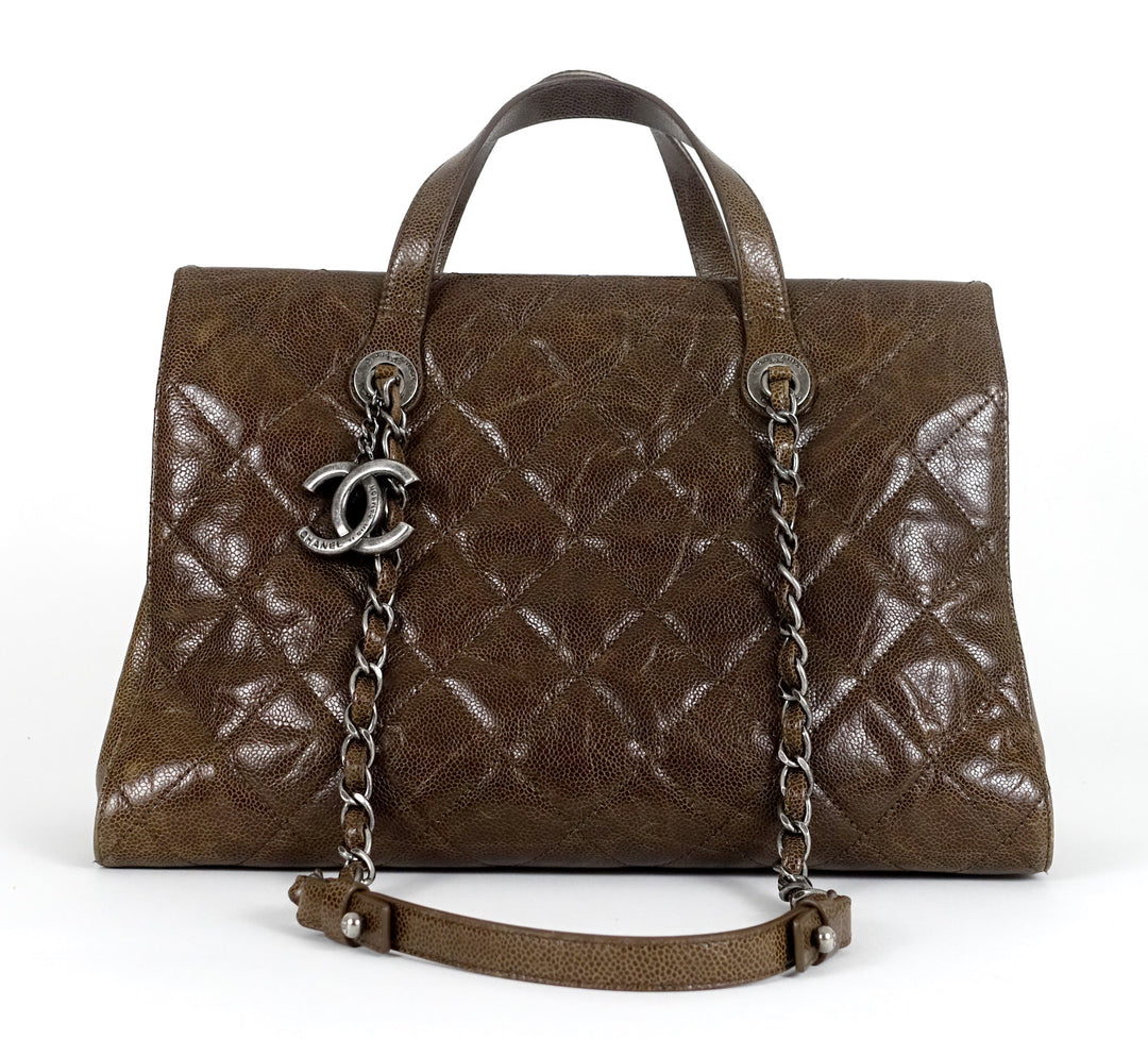 cc crave quilted glazed caviar leather tote bag