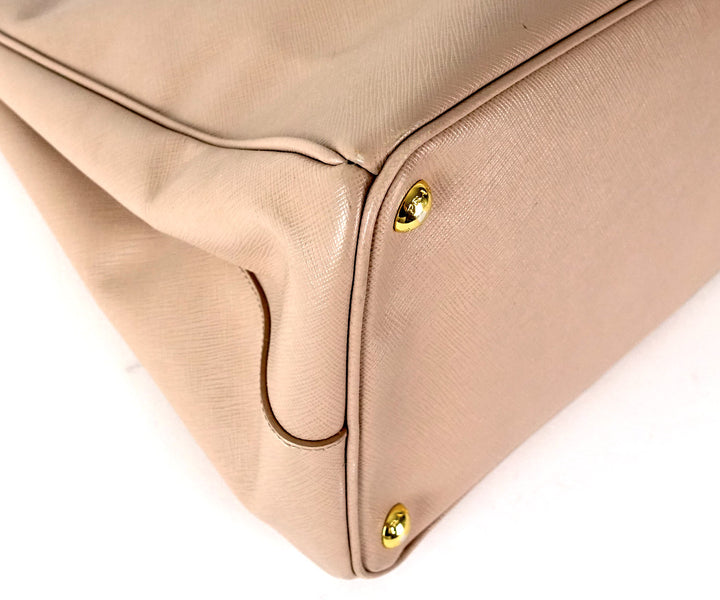 lux medium saffiano leather tote bag