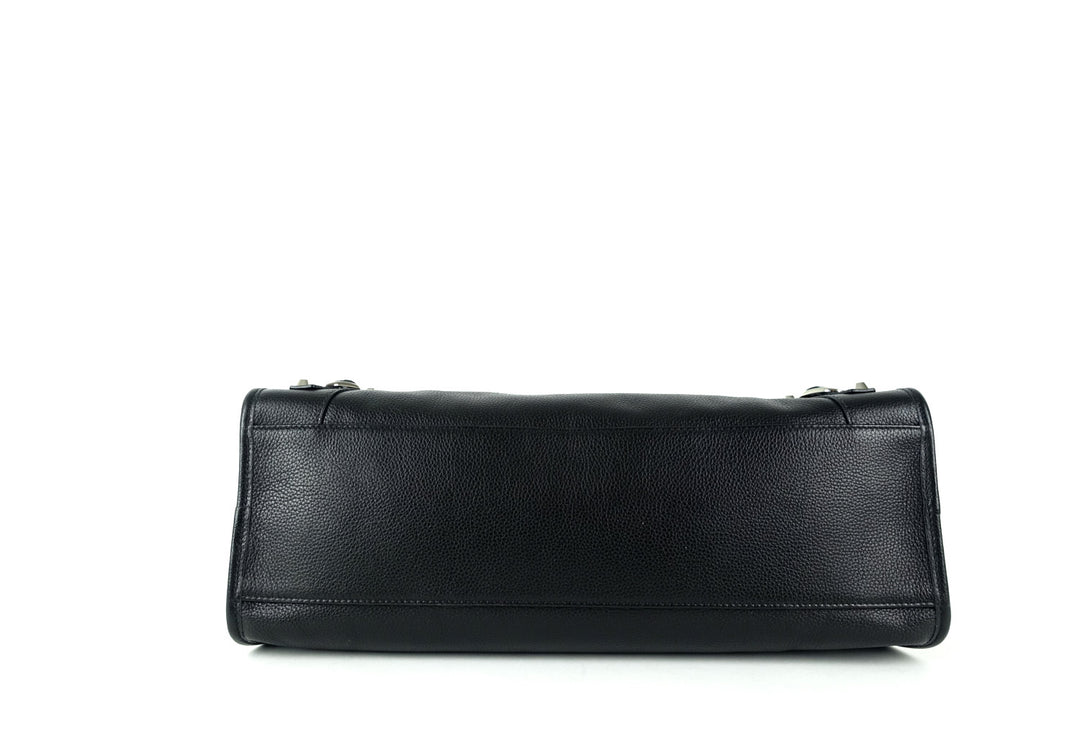 classic agneau leather city bag